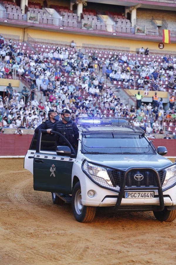 La exhibición de la Guardia Civil en la plaza de toros de Córdoba, en imágenes