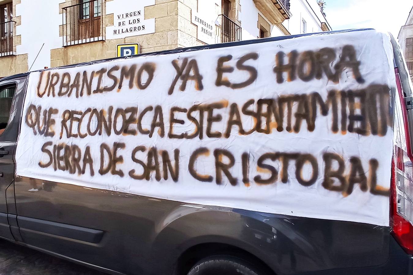 FOTOS: Protestas de los vecinos de la Sierra de San Cristóbal