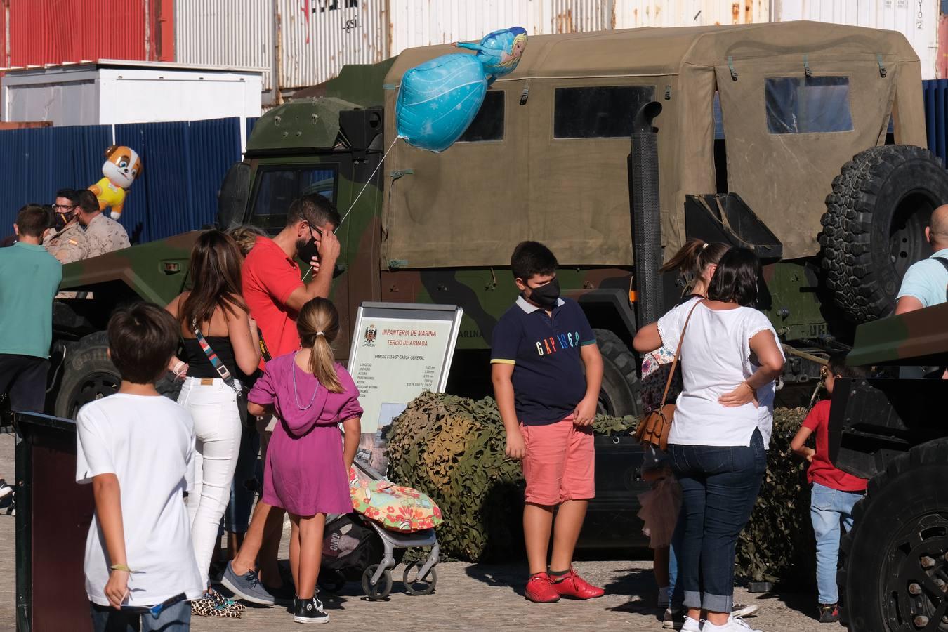 FOTOS: Así ha sido la Jornada de Puertas Abiertas en el buque portaeronaves &#039;Juan Carlos I&#039;