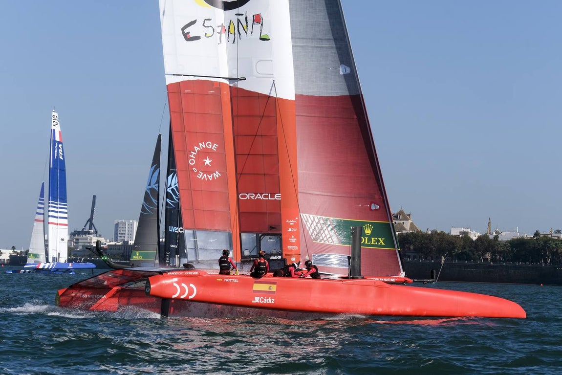 Fotos: Así ha sido la primera jornada de la SailGP en Cádiz