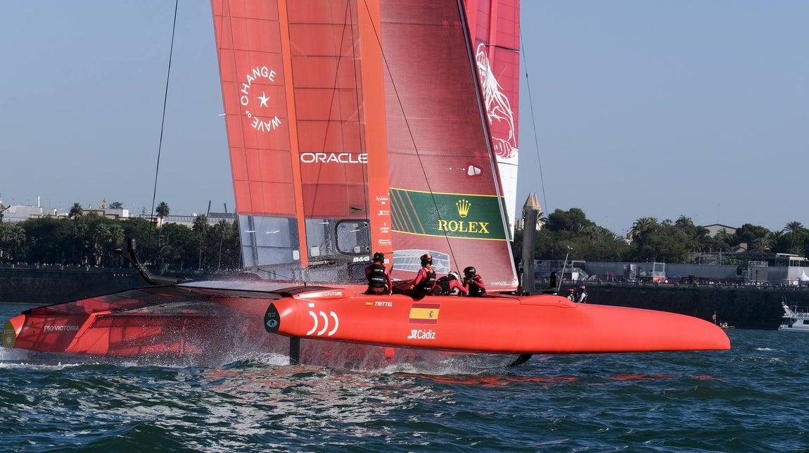 Fotos: Así ha sido la primera jornada de la SailGP en Cádiz