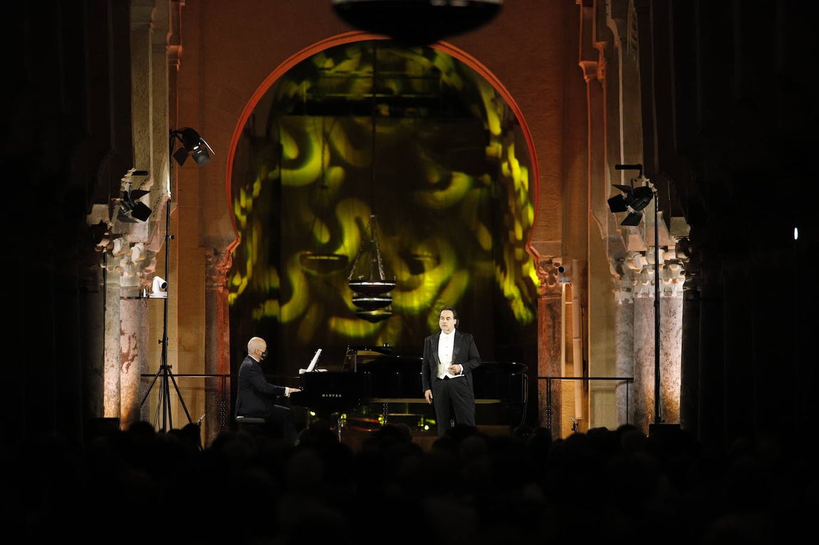 El recital lírico en la Mezquita-Catedral de Córdoba, en imágenes