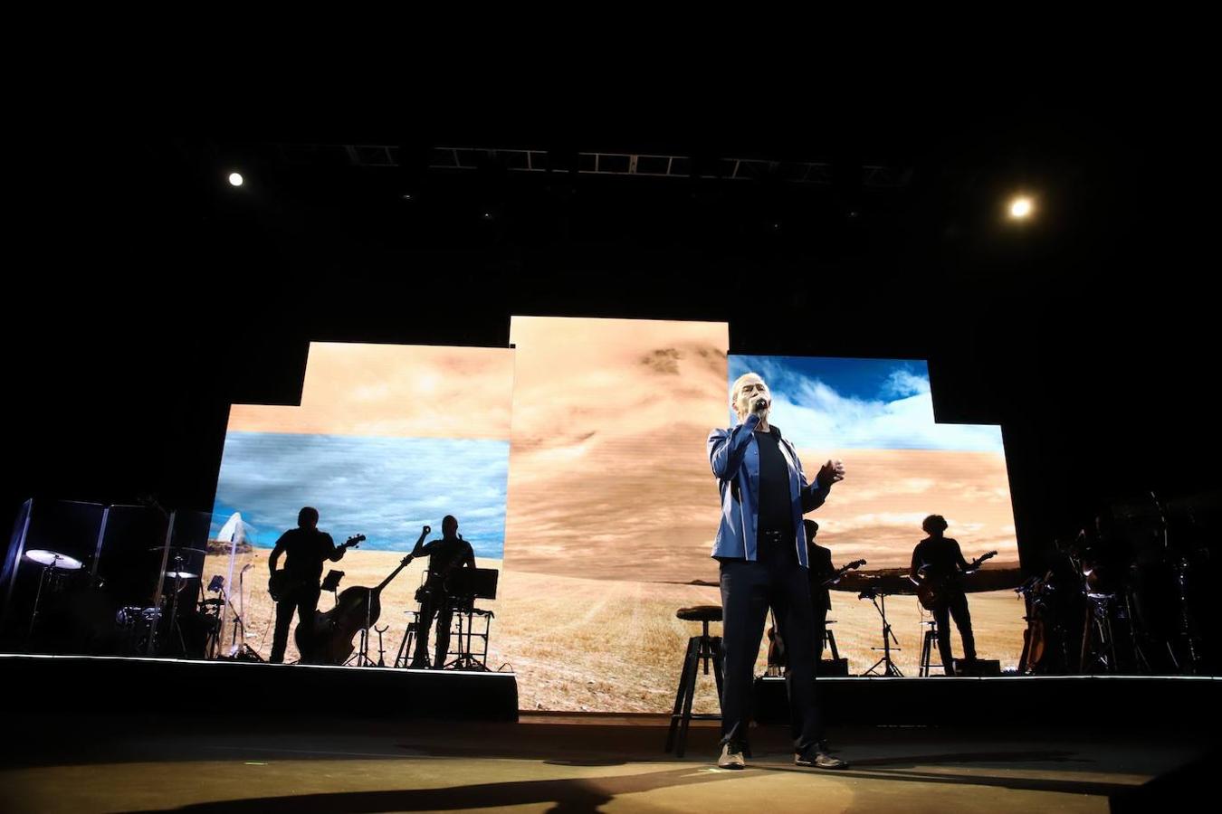 El concierto de José Luis Perales en Córdoba, en imágenes