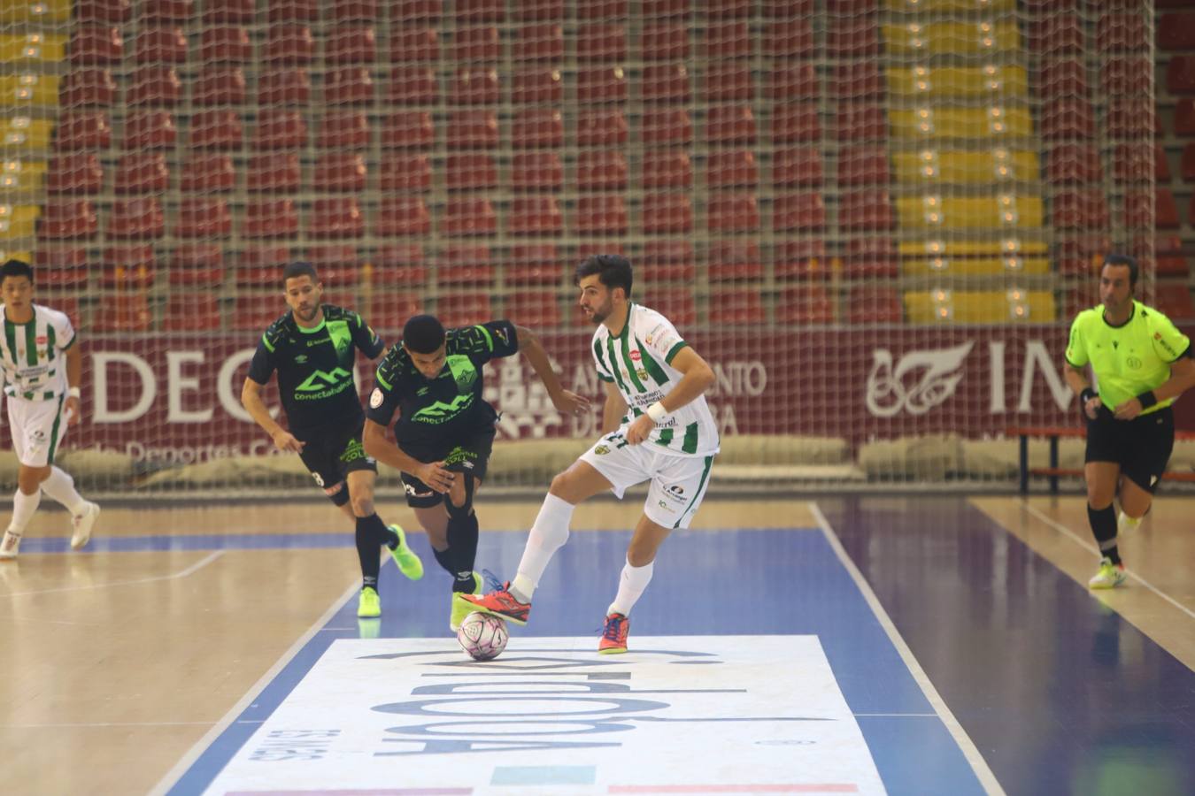 El Córdoba Patrimonio-Palma Futsal, en imáenes