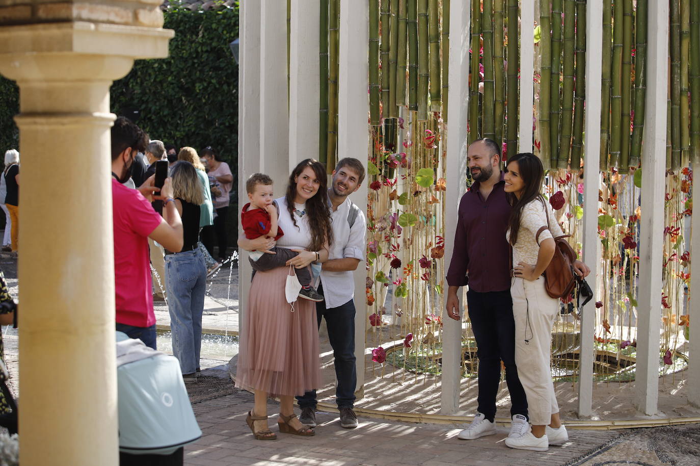 Festival Flora Córdoba 2021 | Gran ambiente de público en los patios, en imágenes (I)