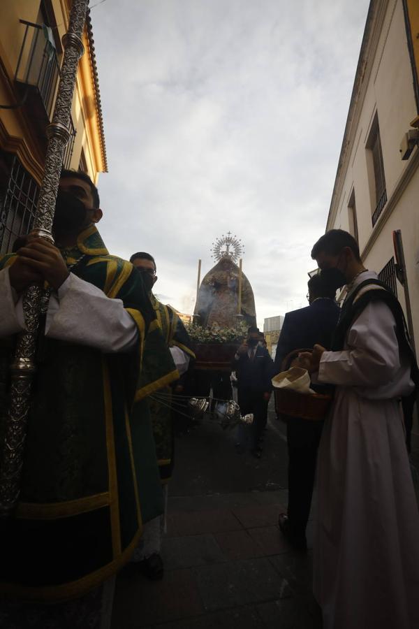 El rosario de María Santísma de la Paz y Esperanza de Córdoba, en imágenes