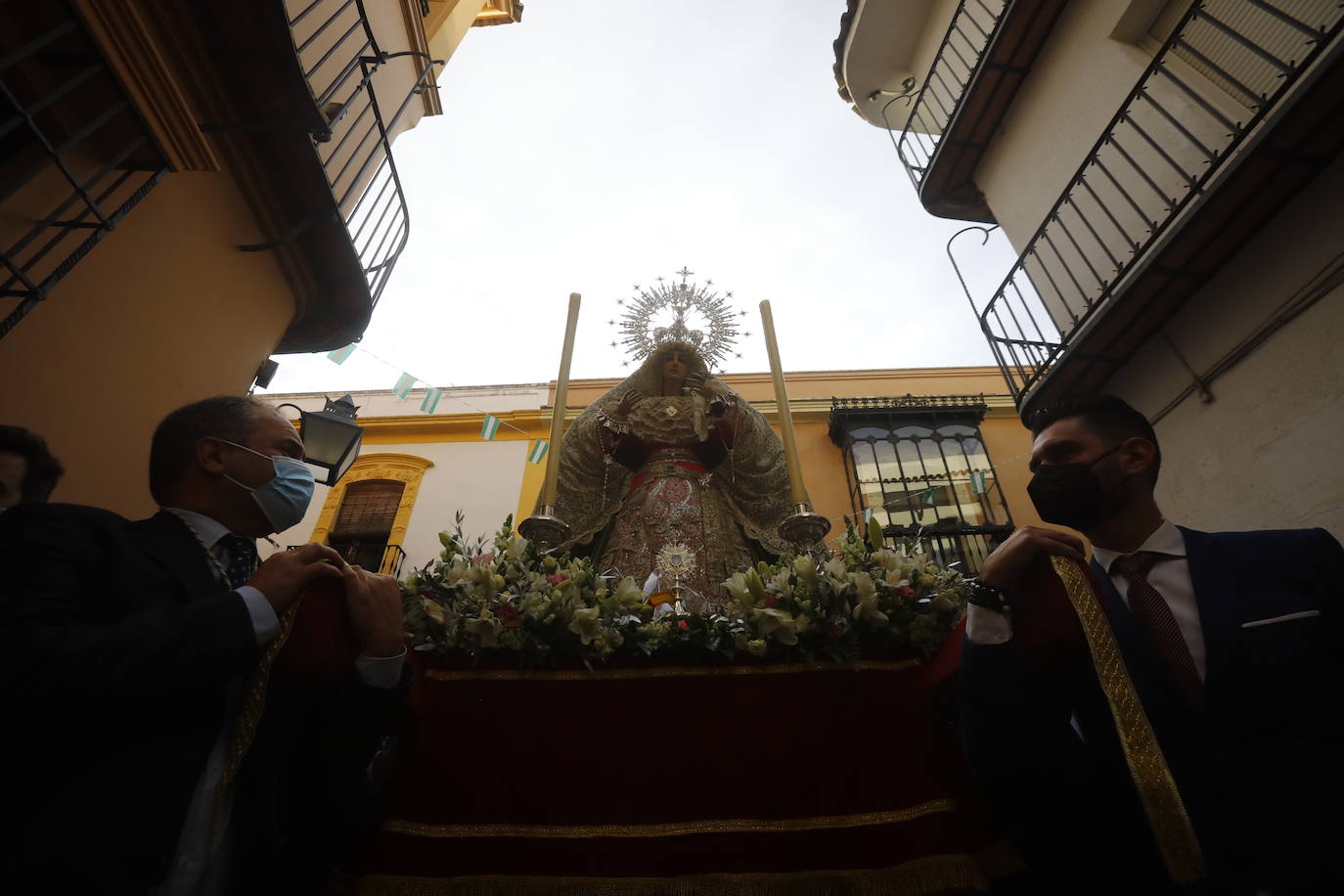 El rosario de María Santísma de la Paz y Esperanza de Córdoba, en imágenes