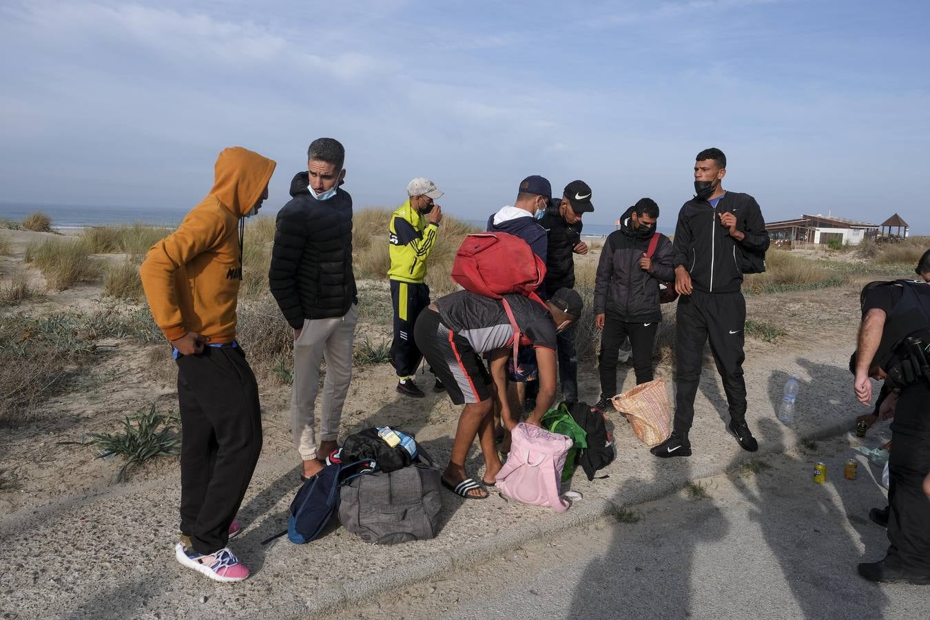 Llegan tres pateras en solo unas horas a Conil y Cádiz capital