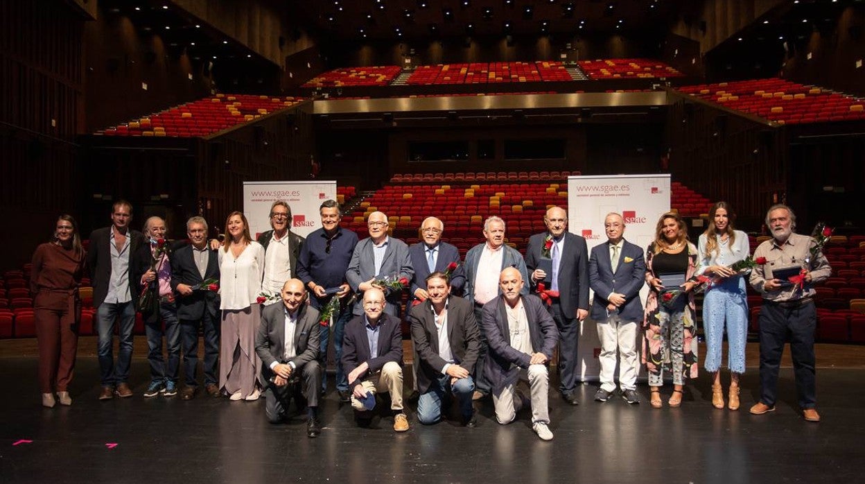 El homenaje a los creadores andaluces de la SGAE con más de 50 años en la entidad, en imágenes