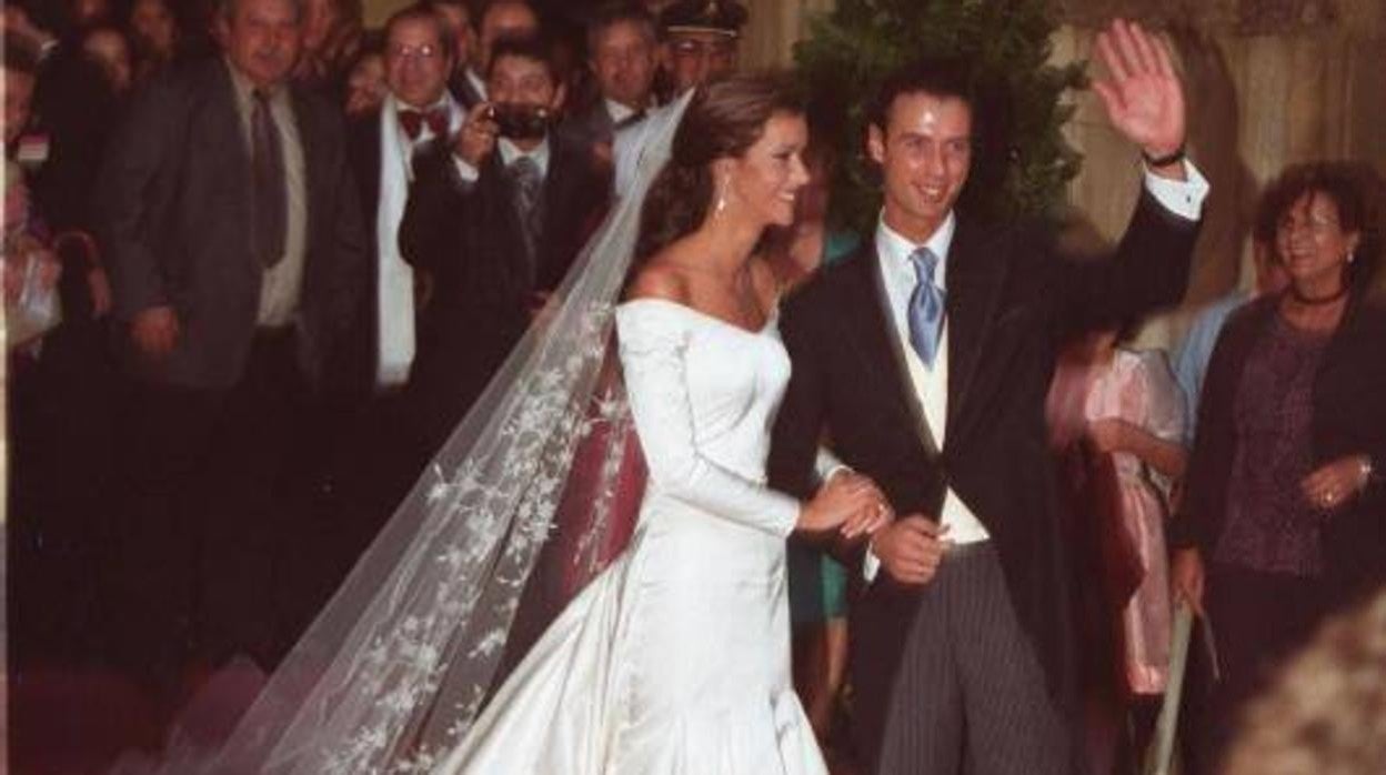 La boda de Finito y Arantxa en Córdoba hace 20 años, en imágenes