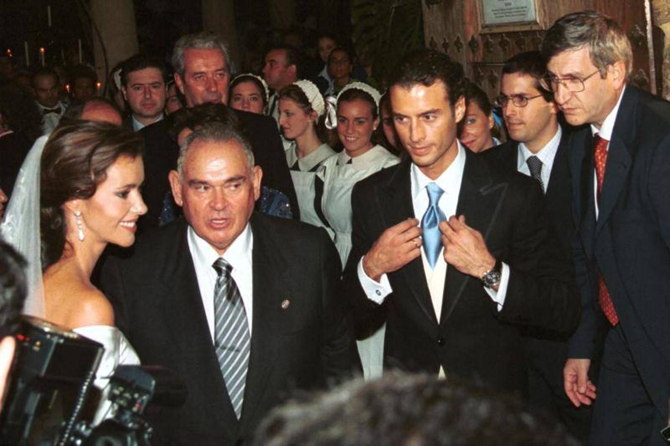 La boda de Finito y Arantxa en Córdoba hace 20 años, en imágenes