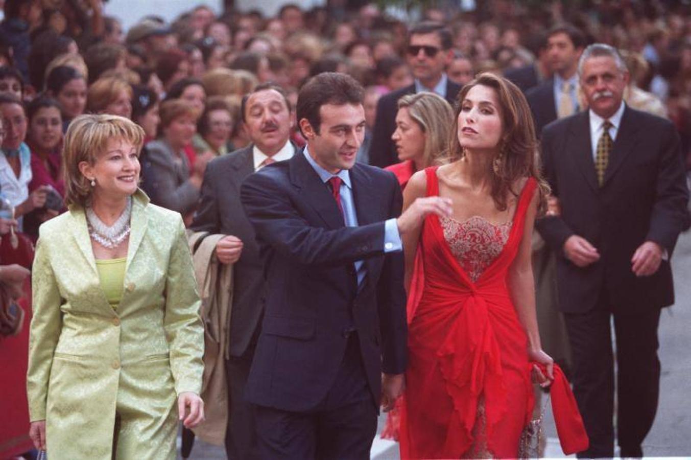 La boda de Finito y Arantxa en Córdoba hace 20 años, en imágenes