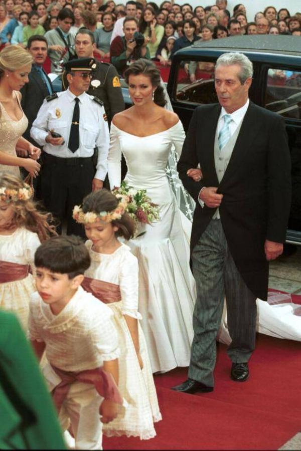 La boda de Finito y Arantxa en Córdoba hace 20 años, en imágenes