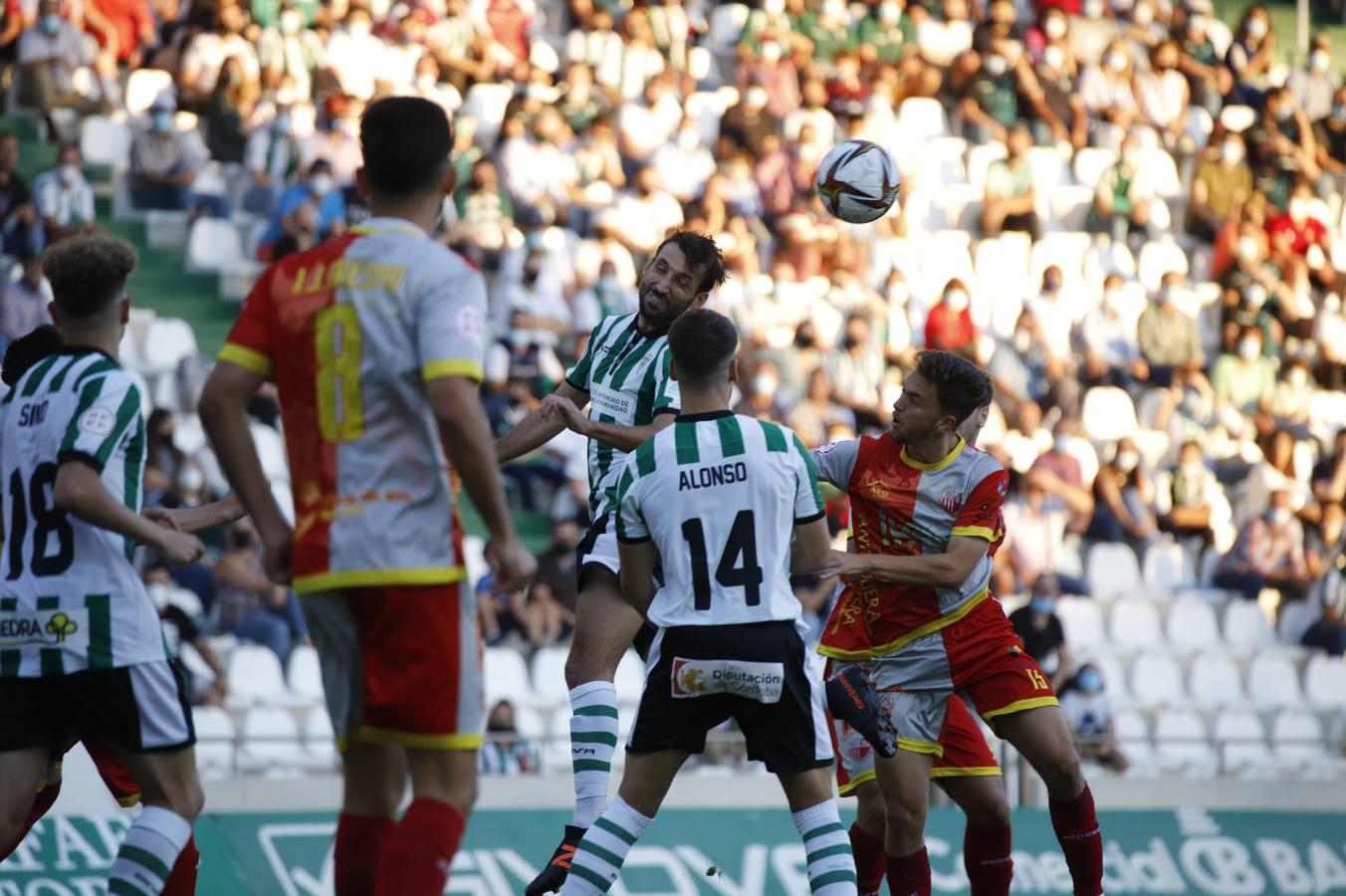 La grada del Córdoba CF-Antequera, en imágenes