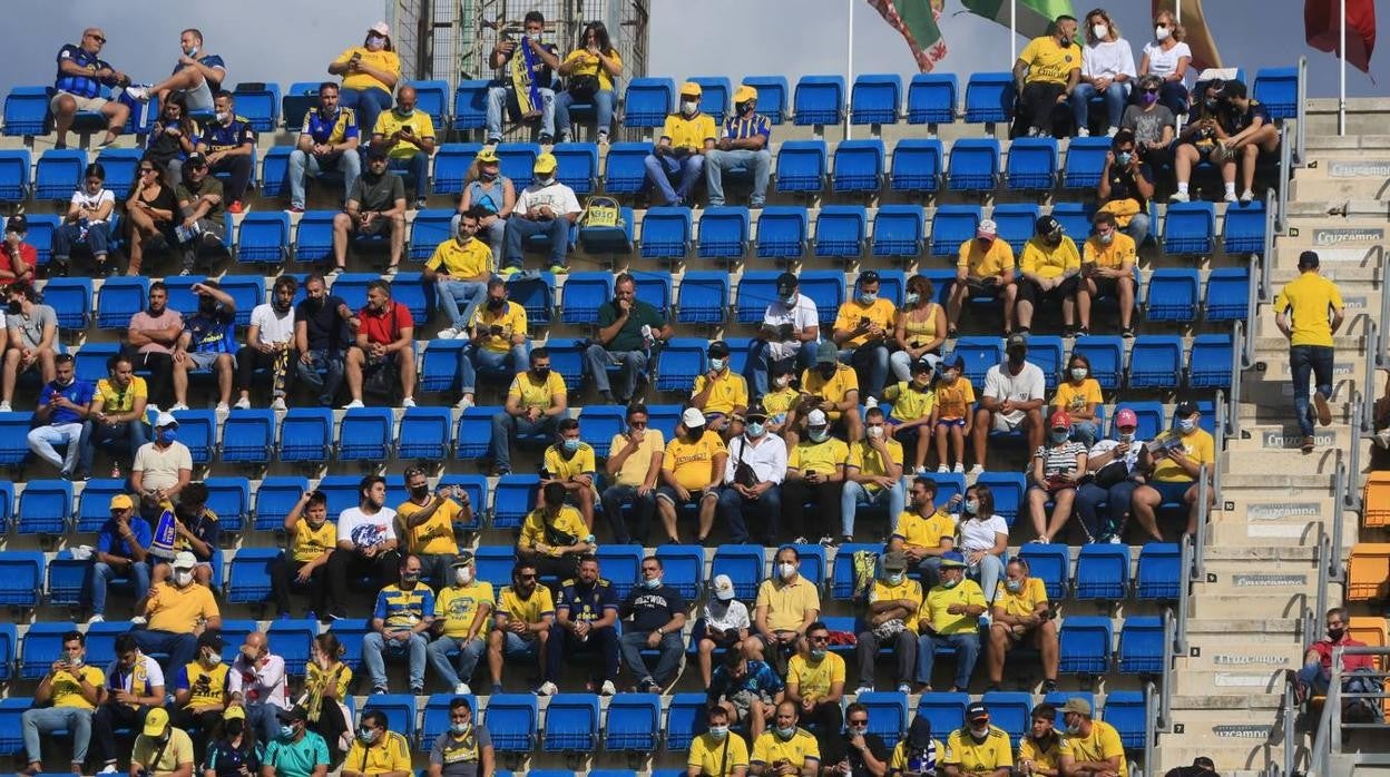 Búscate en el partido Cádiz-Alavés