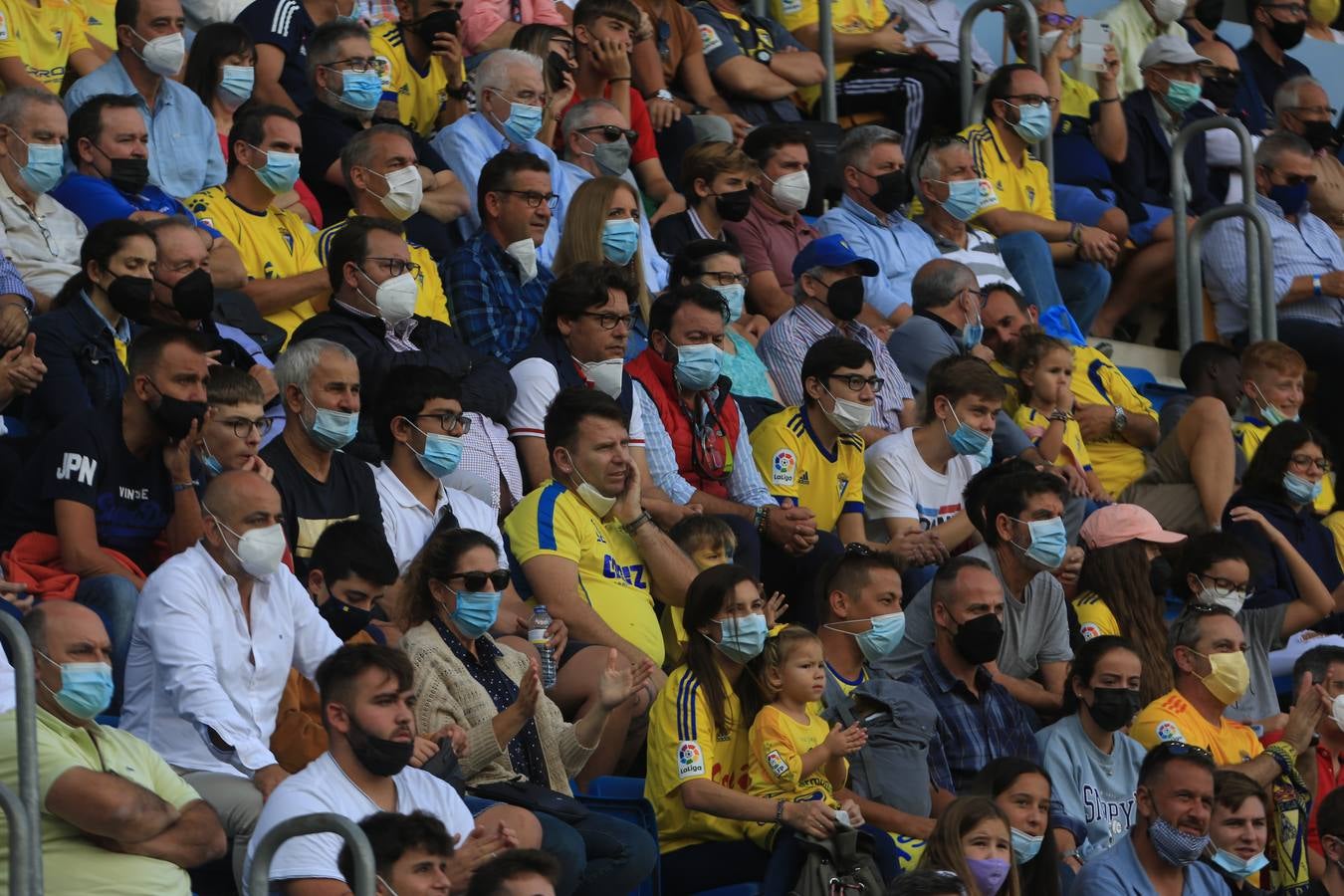 Búscate en el partido Cádiz-Alavés