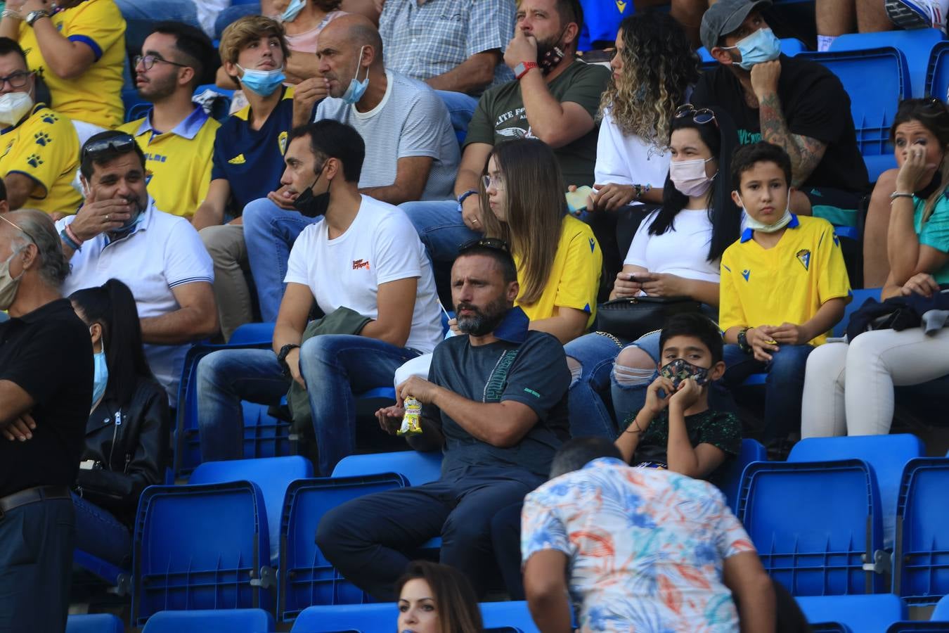 Búscate en el partido Cádiz-Alavés