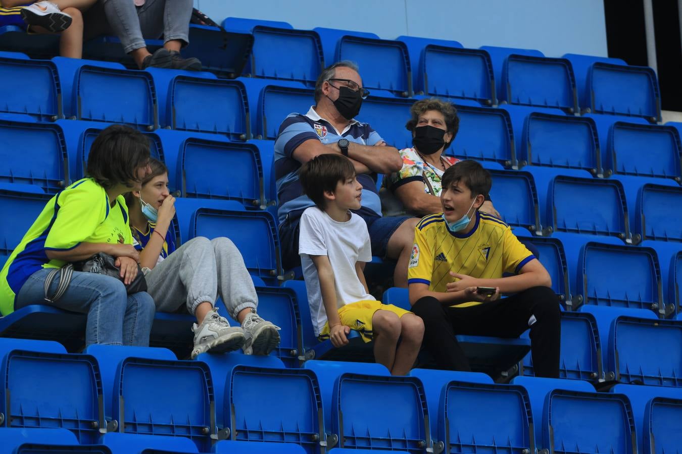 Búscate en el partido Cádiz-Alavés