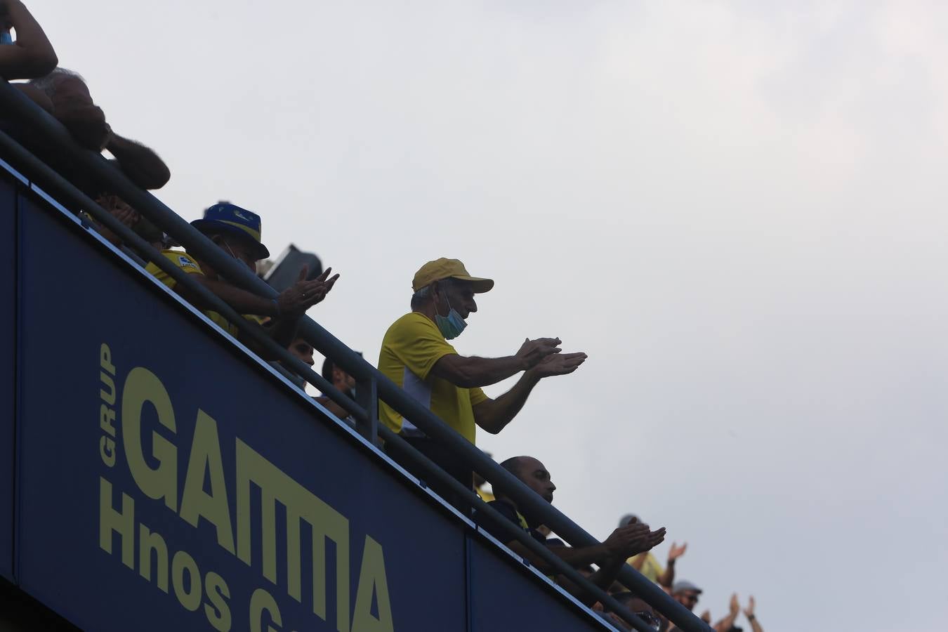 Búscate en el partido Cádiz-Alavés