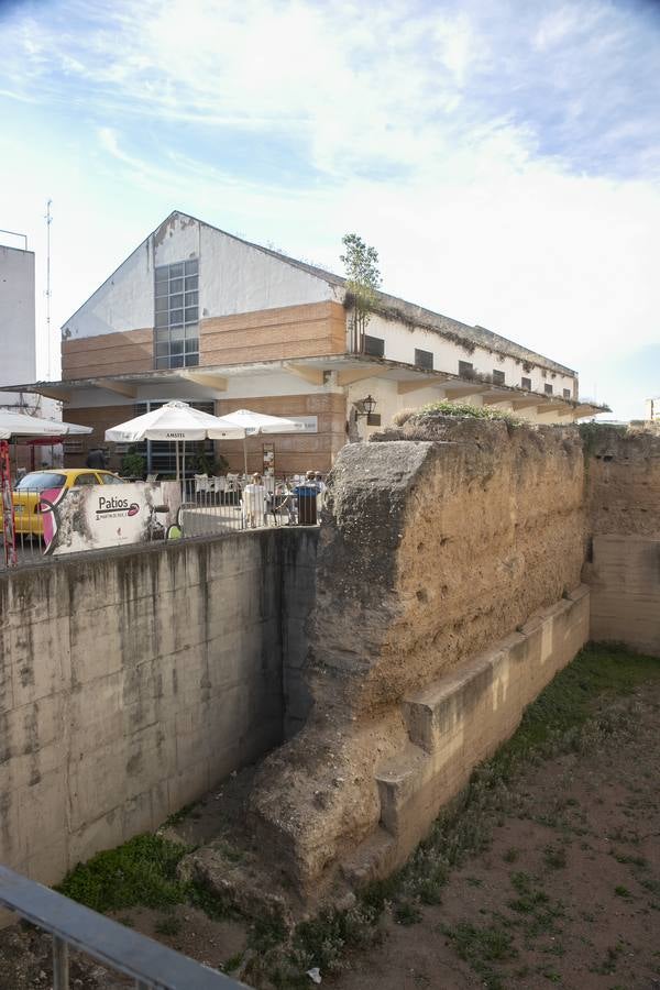 Así está el mercado del Alcázar de Córdoba, un inmueble con 70 años a sus espaldas