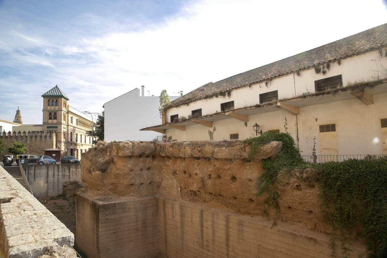 Así está el mercado del Alcázar de Córdoba, un inmueble con 70 años a sus espaldas