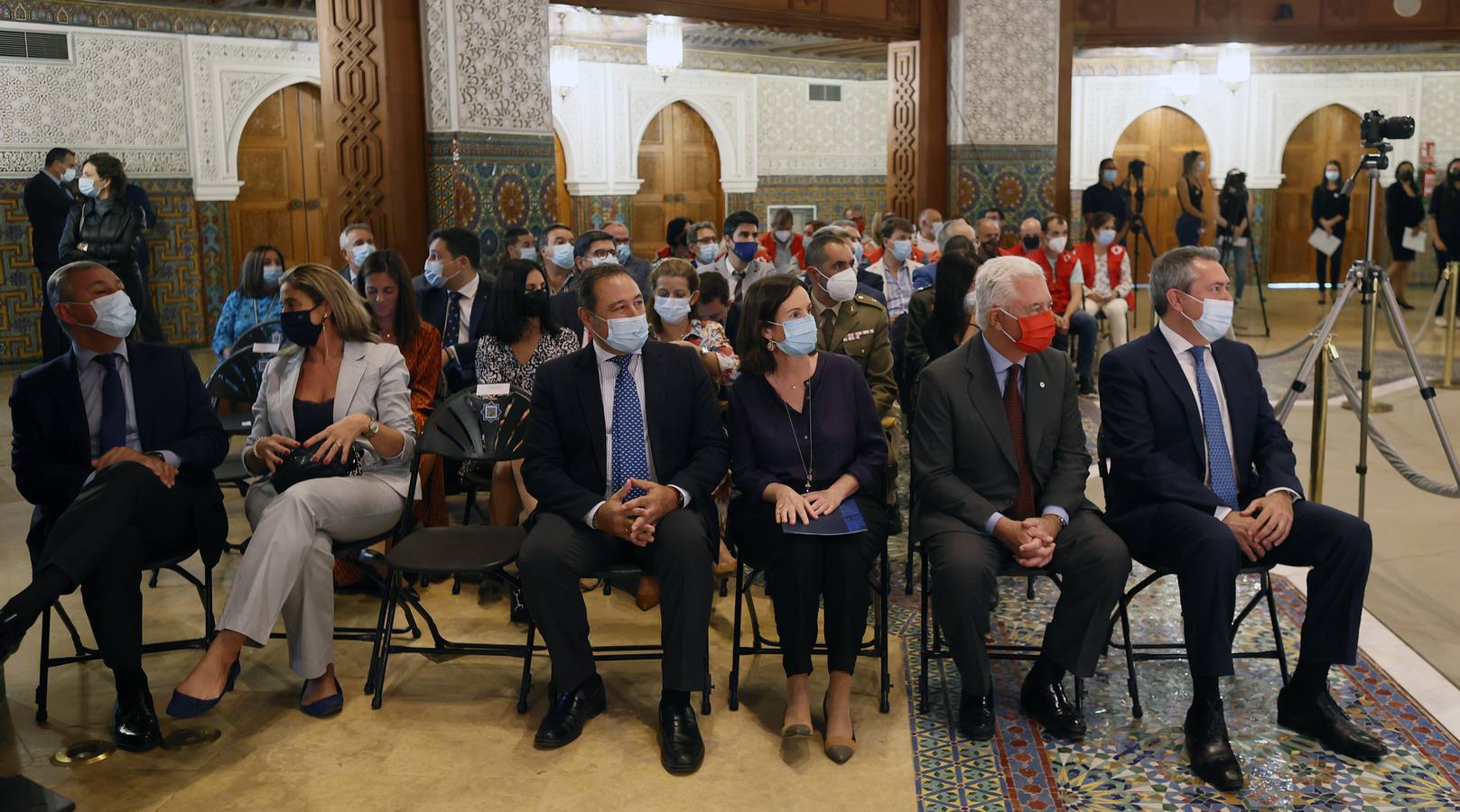 Entrega de los Premios Voluntariado 2021 de la Cruz Roja de Sevilla, en imágenes