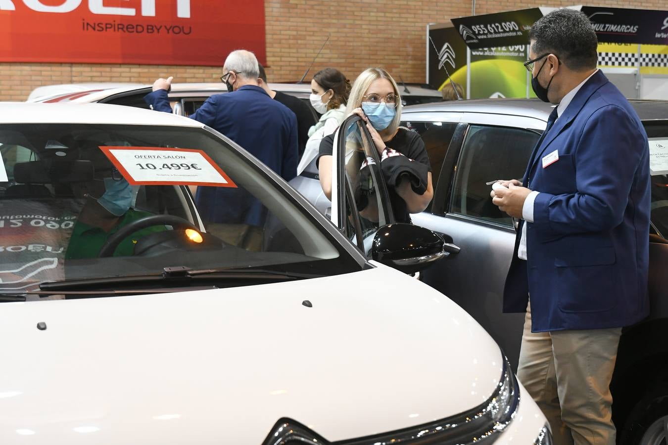 Inauguración del 11º Salón del Motor de Ocasión de Sevilla, en imágenes