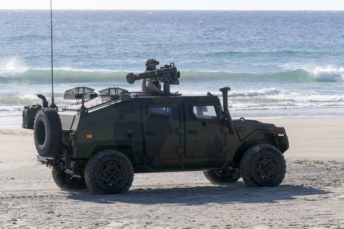 FOTOS: Impresionante despliegue de 3.500 efectivos, 14 buques y 12 aeronaves en el ejercicio Flotex-21