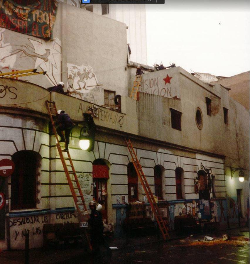 Acceso por la fachada. 