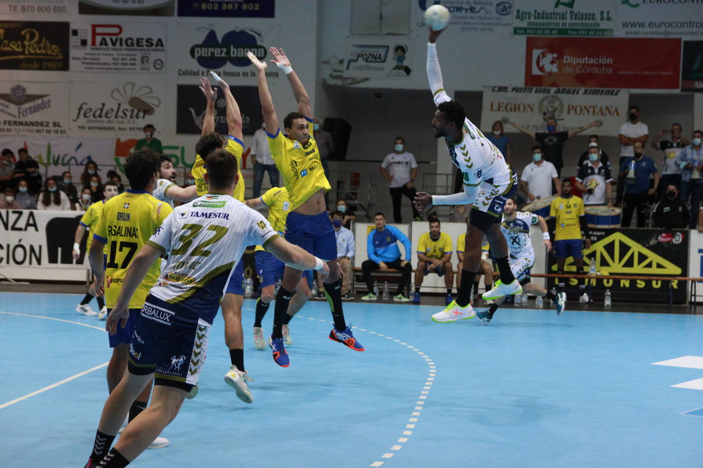 El Ángel Ximénez Puente Genil - Bidasoa de balonmano, en imágenes