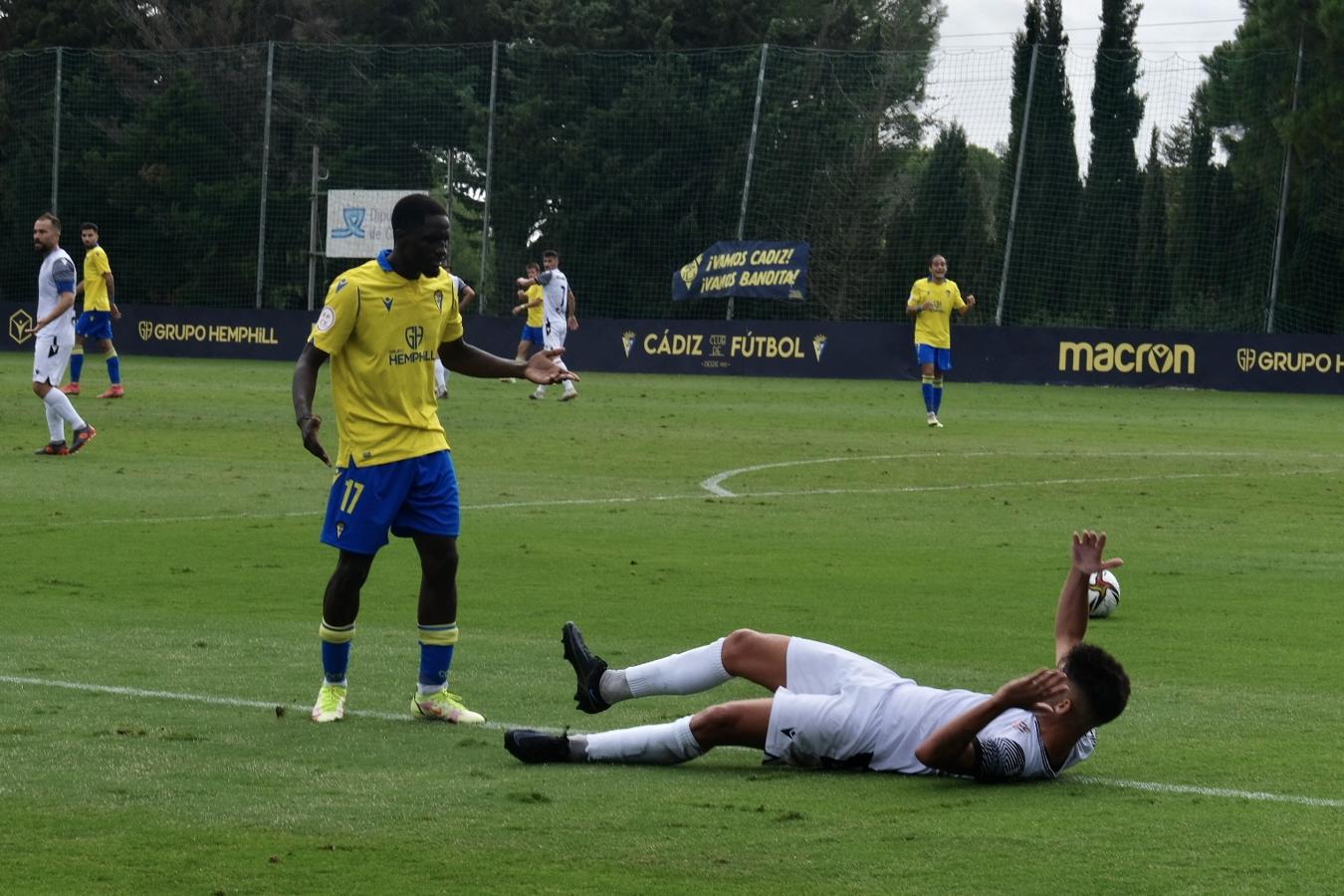 FOTOS: Las imágenes del Cádiz B - Vélez