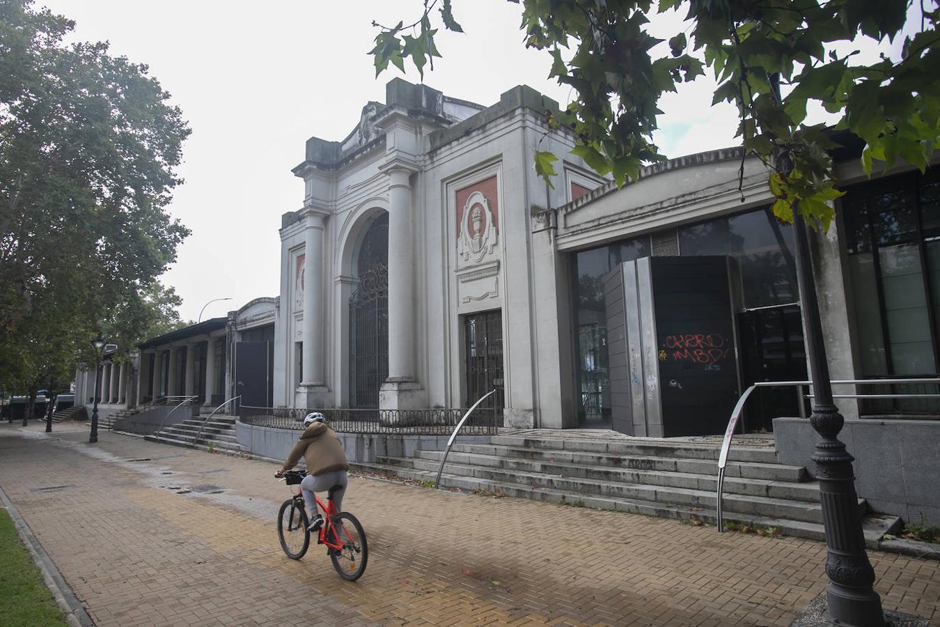 El deterioro de la Pérgola de Córdoba, en imágenes