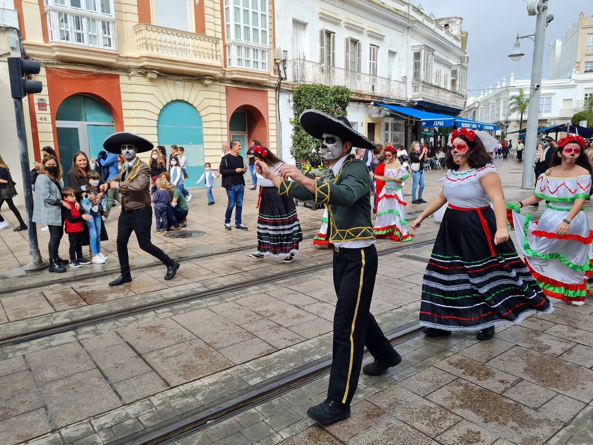 FOTOS: Gran ambiente festivo en San Fernando por Halloween