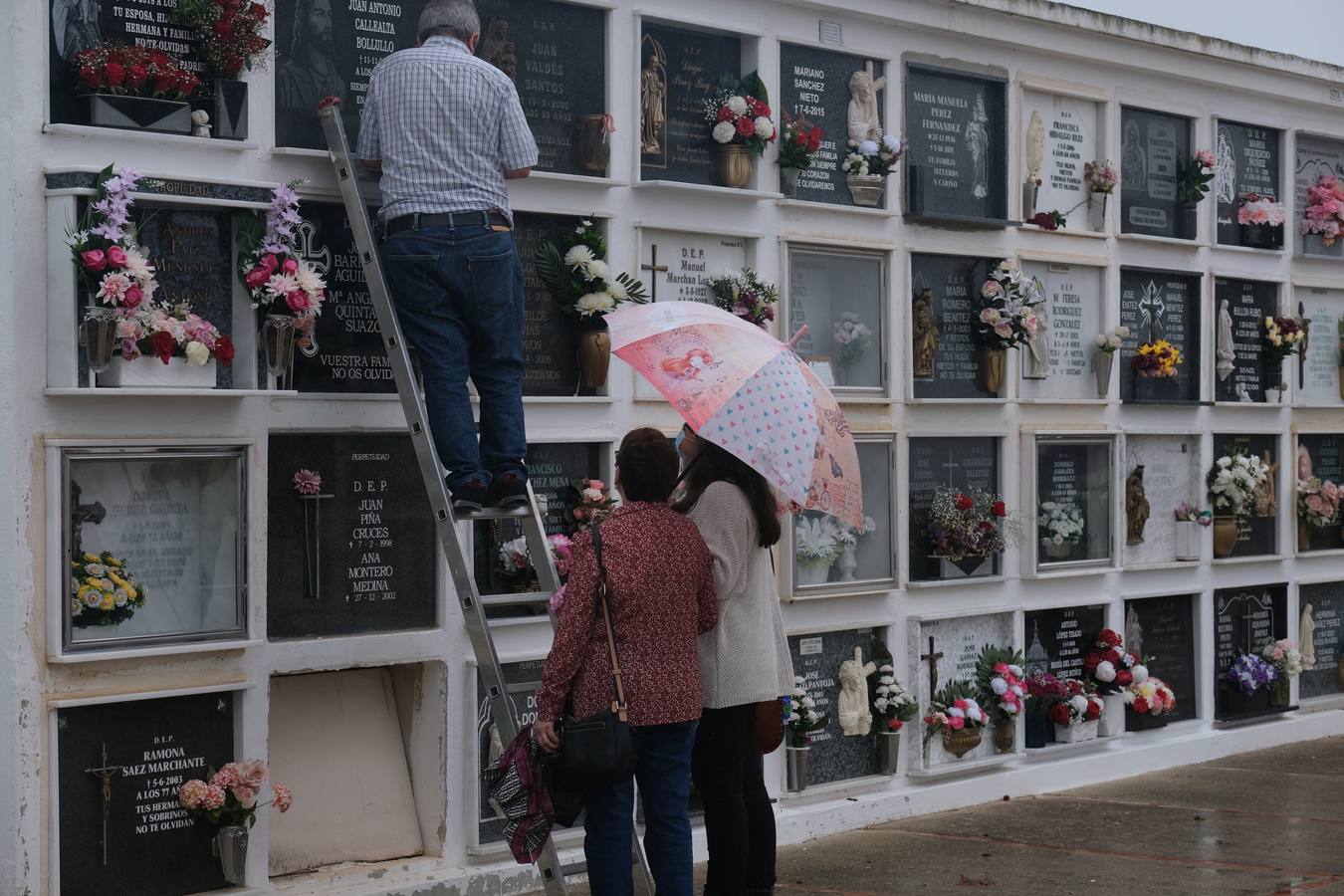 Día de Todos los Santos: La tradición se mantiene viva