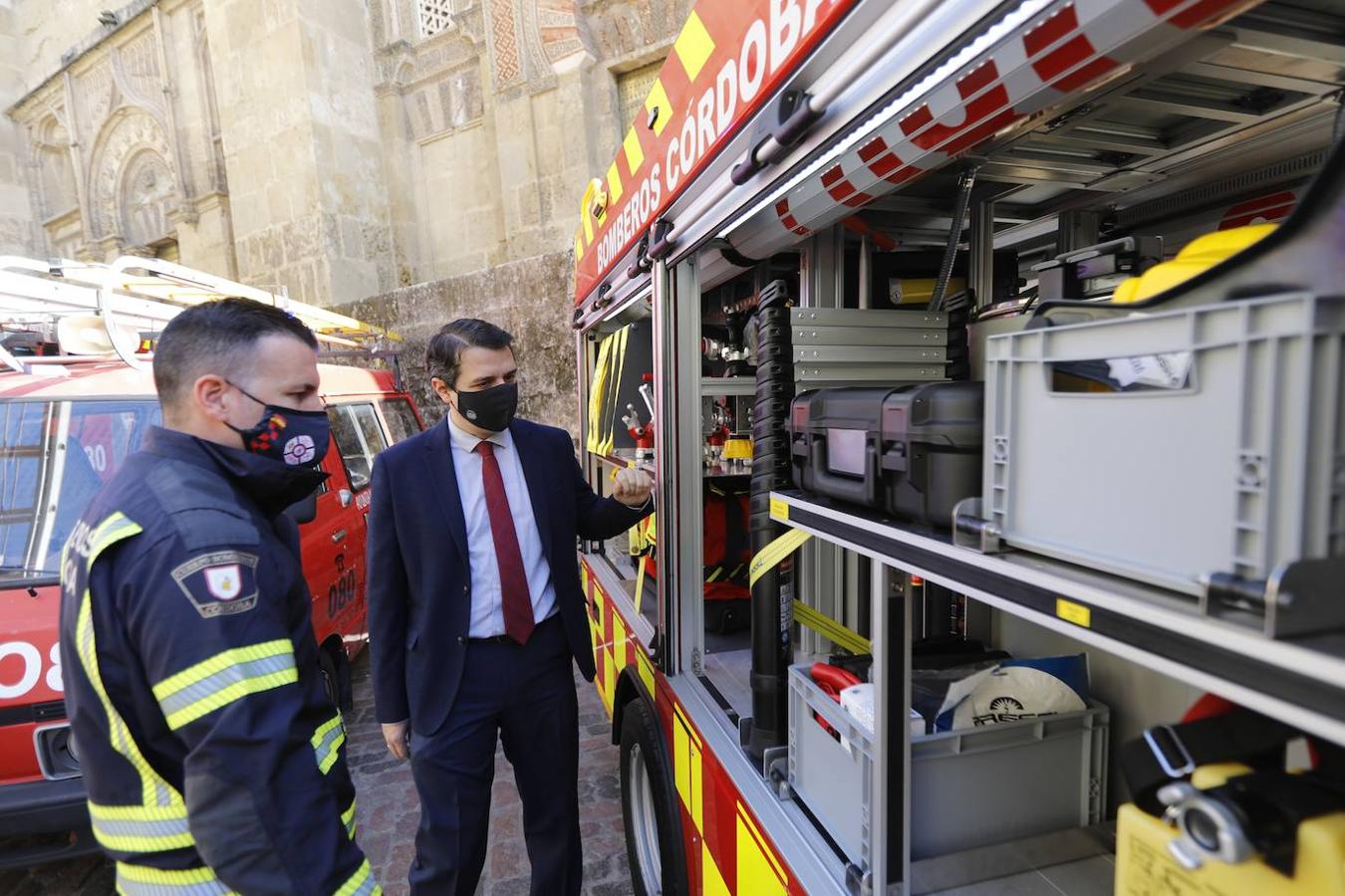 Los nuevos vehículos de bomberos para el Casco Histórico de Córdoba, en imágenes