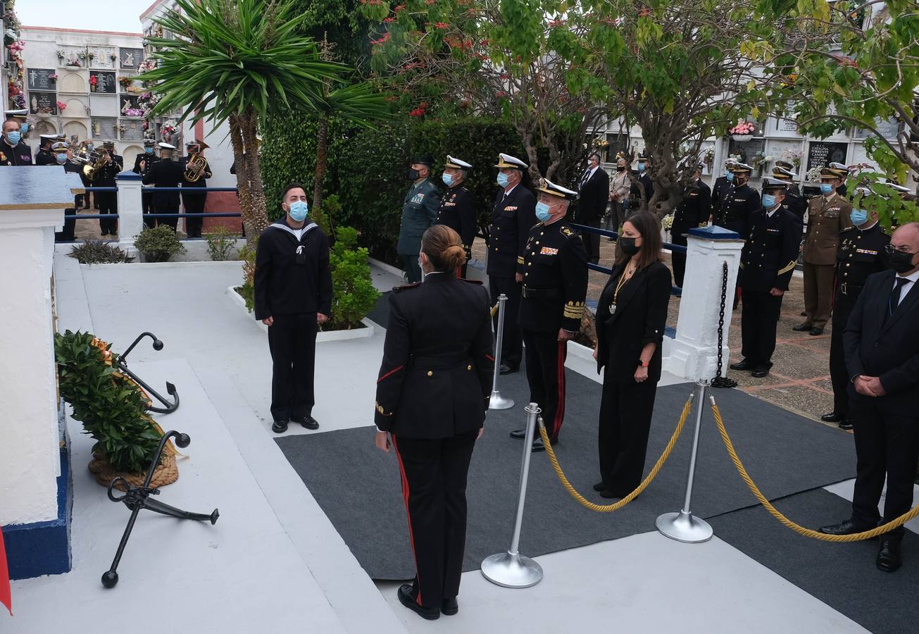 Homenaje en San Fernando a los fallecidos de la Armada