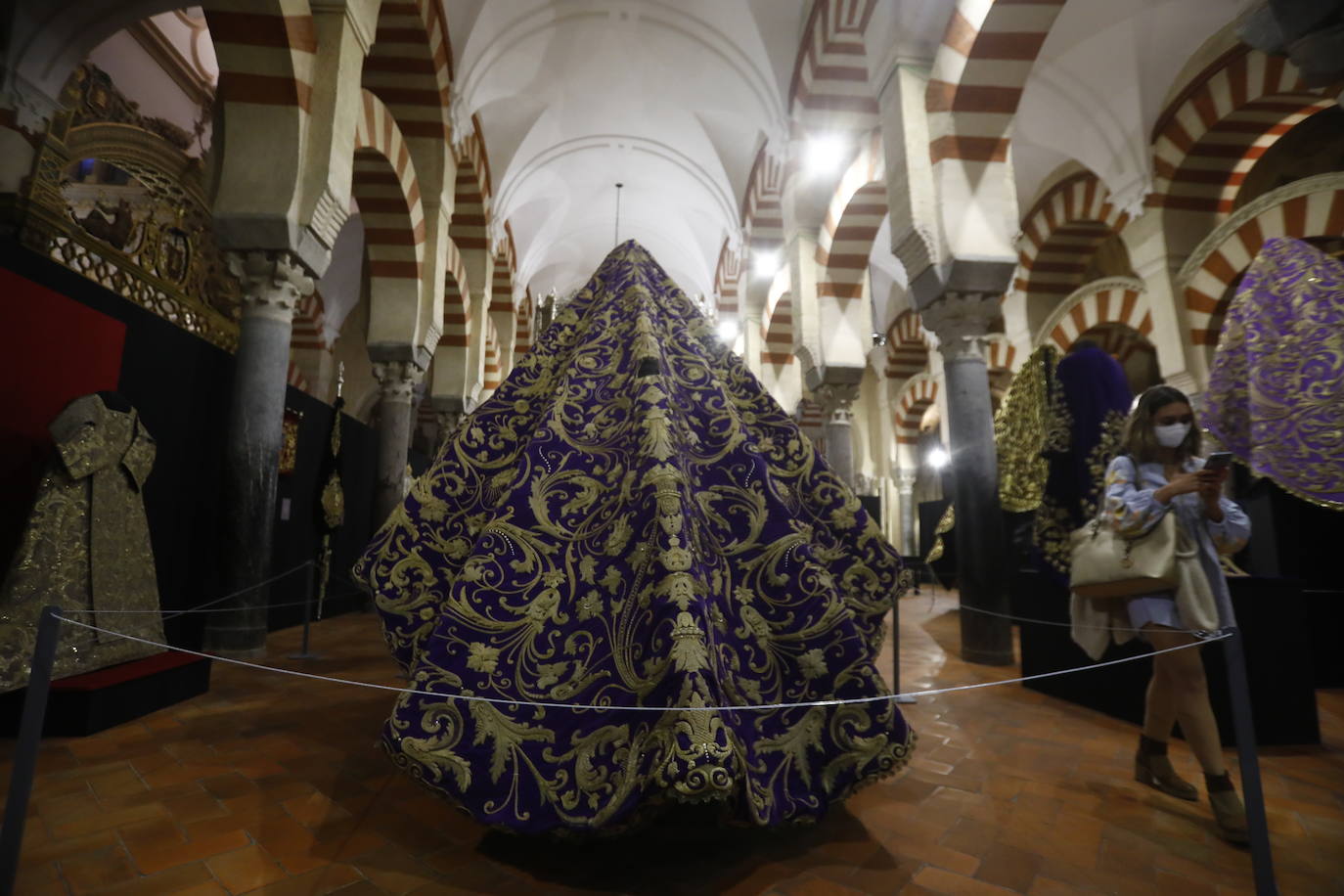 La exposición &#039;Arte y Cofradías en Córdoba&#039;, en imágenes