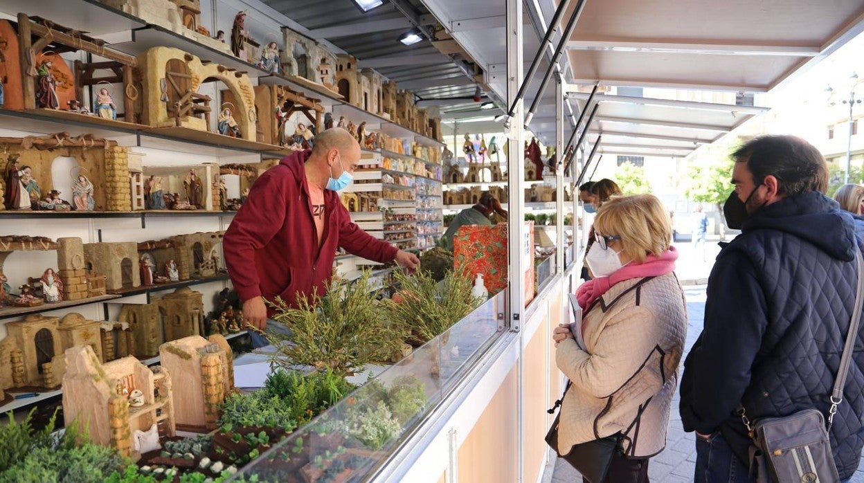 Arranca la Feria del Belén junto al Archivo de Indias