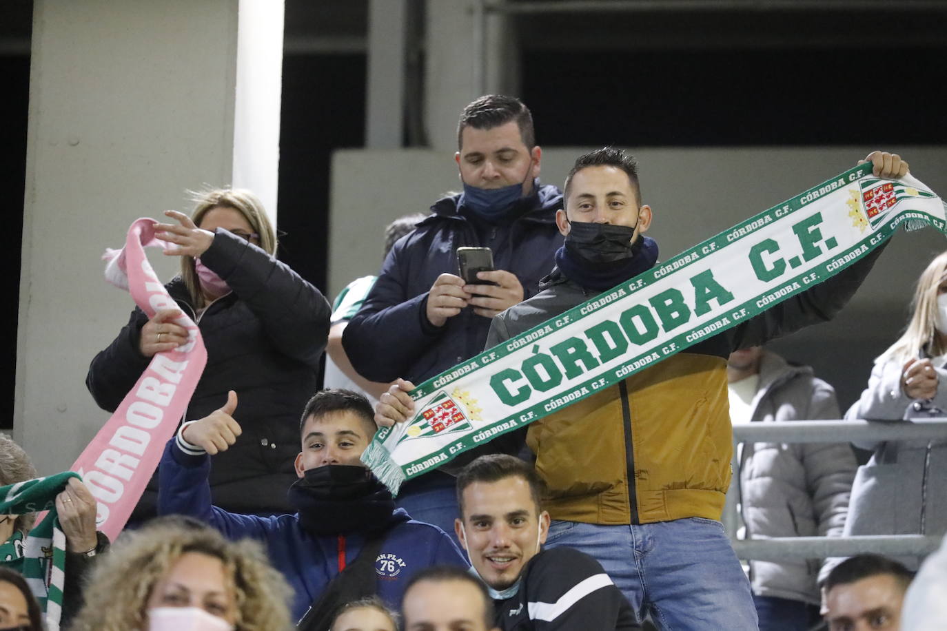 Córdoba-Montijo: el ambiente en las gradas de El Arcángel, en imágenes