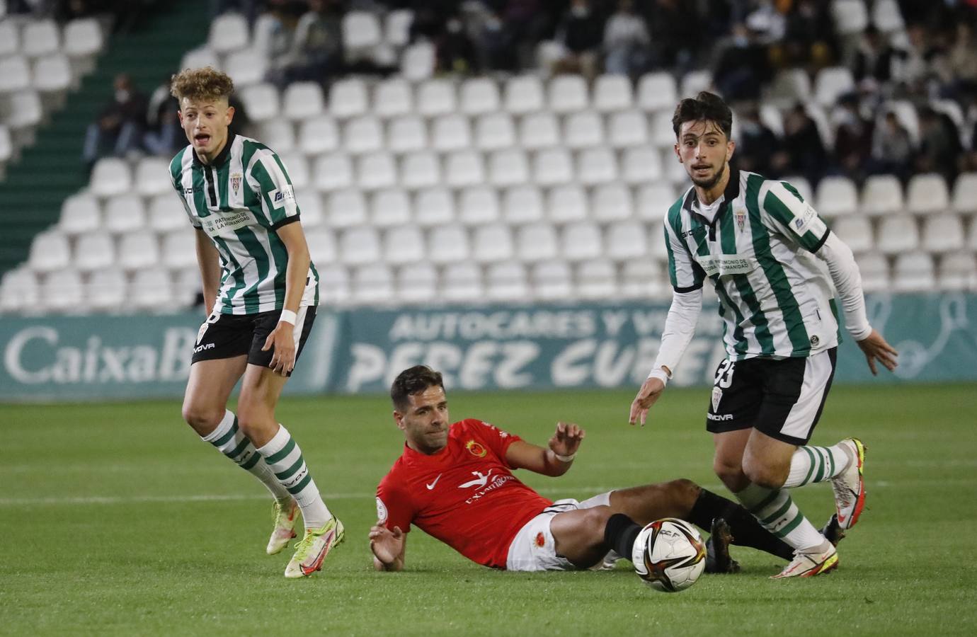 Las mejores imágenes de la victoria del Córdoba CF ante la UD Montijo (3-1)