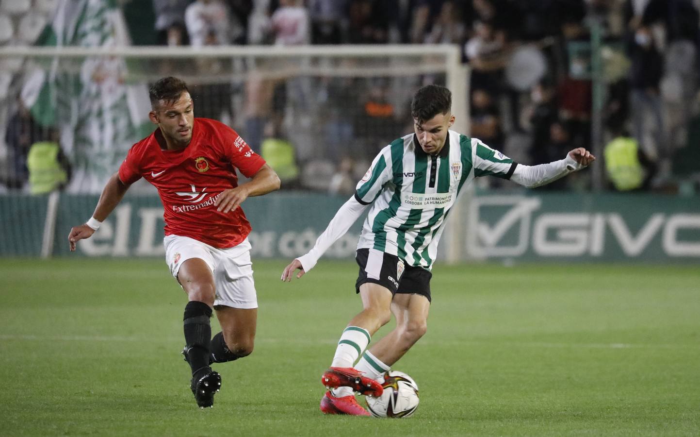 Las mejores imágenes de la victoria del Córdoba CF ante la UD Montijo (3-1)