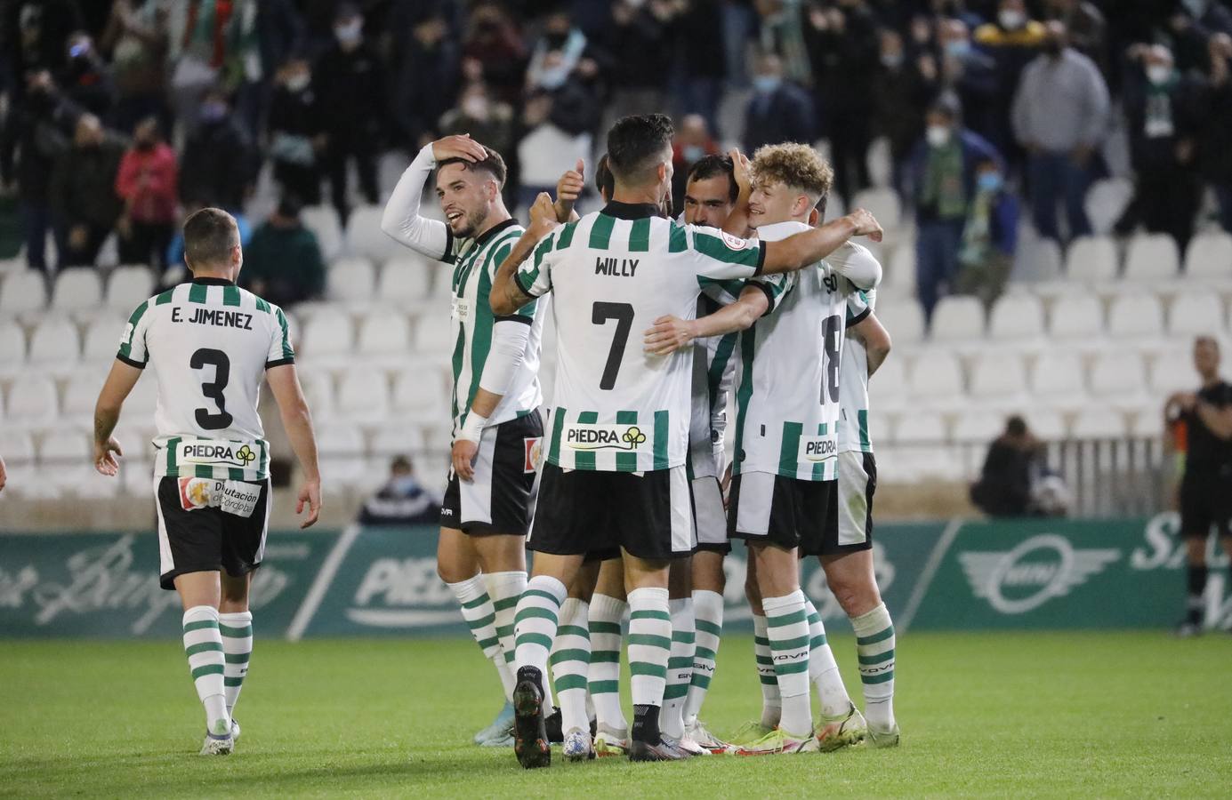 Las mejores imágenes de la victoria del Córdoba CF ante la UD Montijo (3-1)