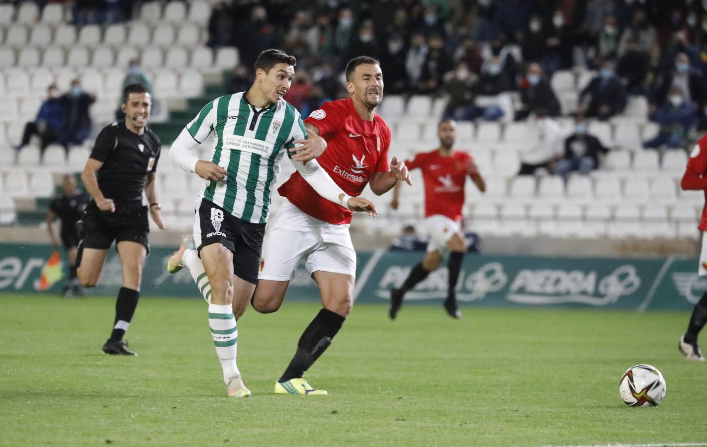 Las mejores imágenes de la victoria del Córdoba CF ante la UD Montijo (3-1)