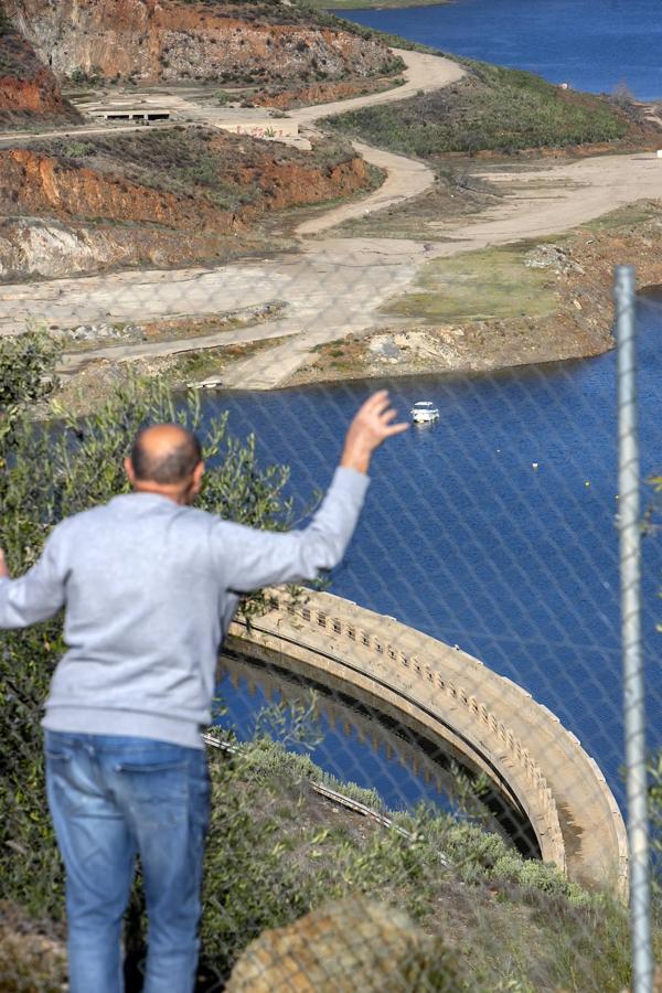 La sequía en el pantano de La Breña de Córdoba, en imágenes