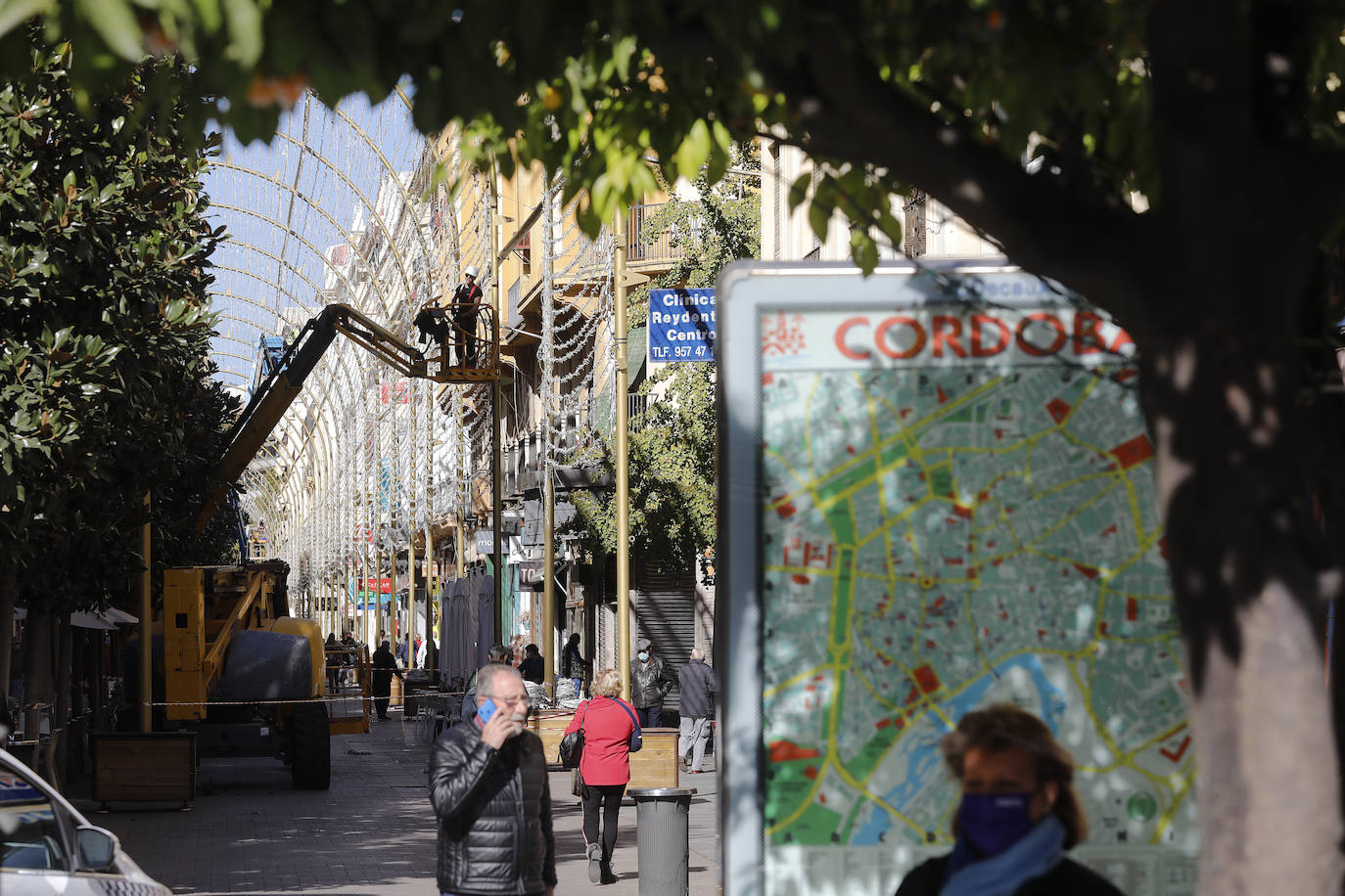 La instalación del espectáculo navideño de Córdoba, en imágenes