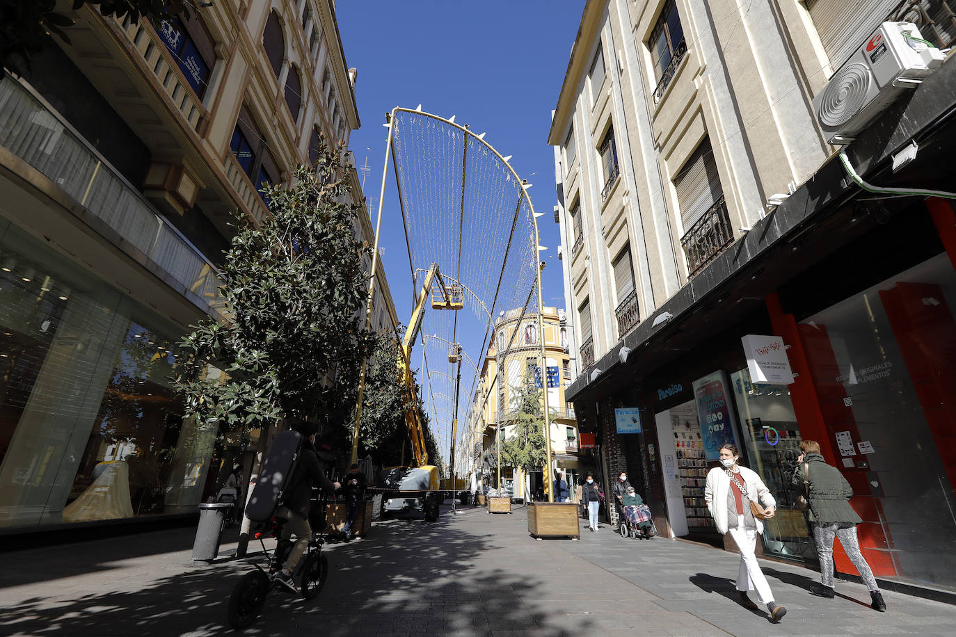 La instalación del espectáculo navideño de Córdoba, en imágenes