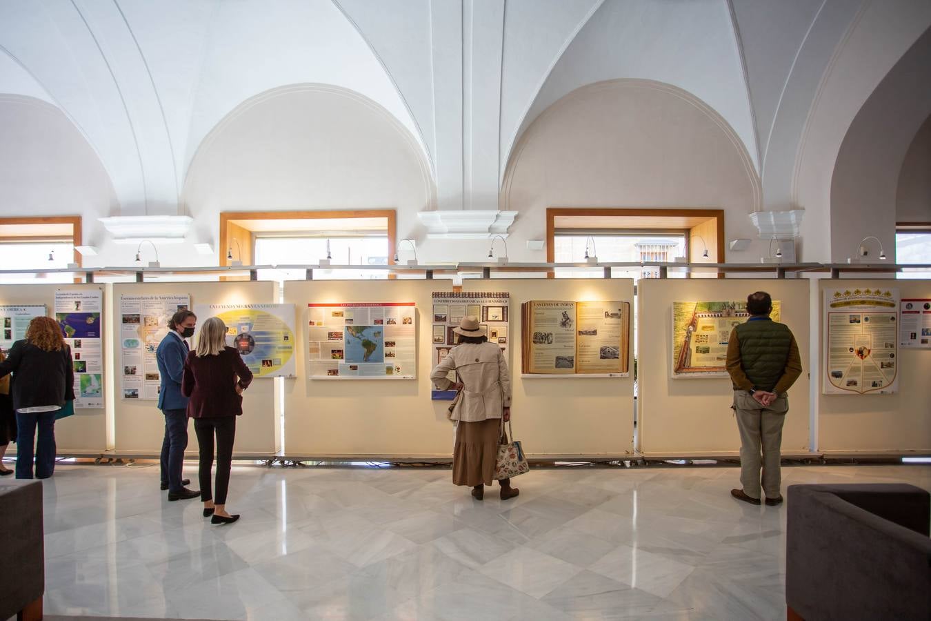 Inauguración en Sevilla de la exposición &#039;Memoria Hispánica&#039; en imágenes