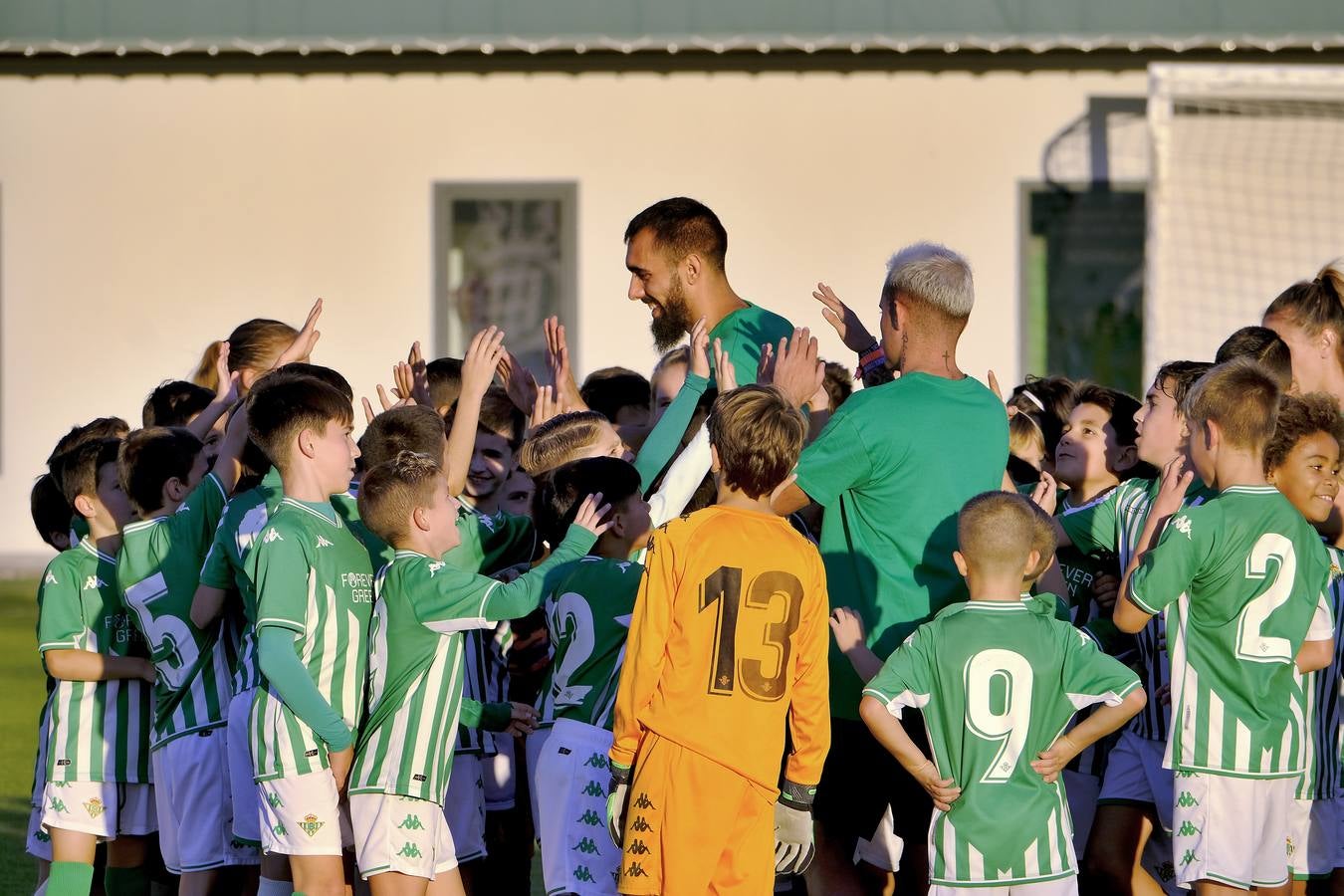 Borja Iglesias vuelve a ser benjamín