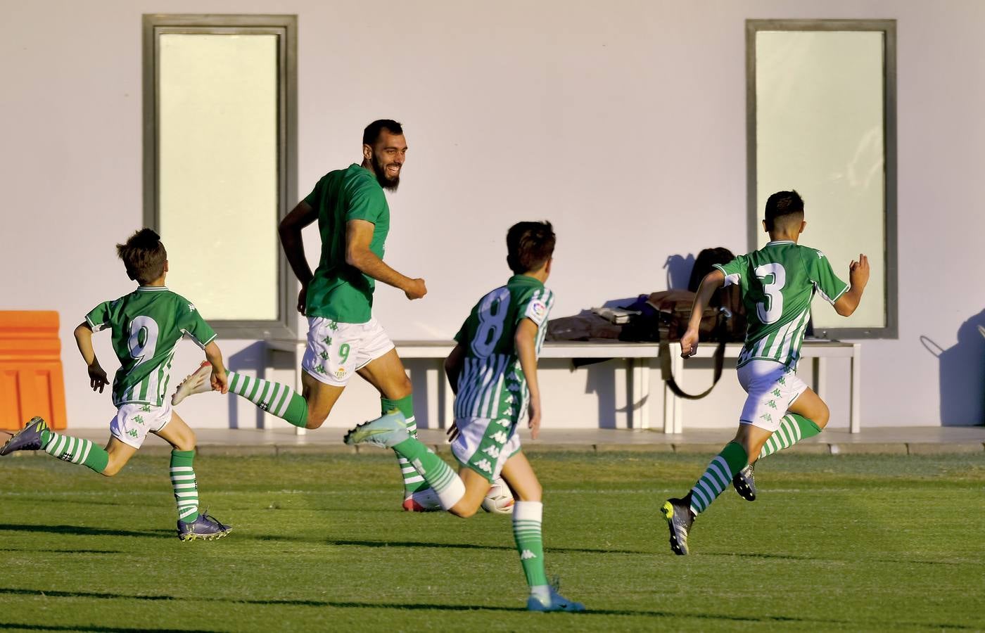 Borja Iglesias vuelve a ser benjamín