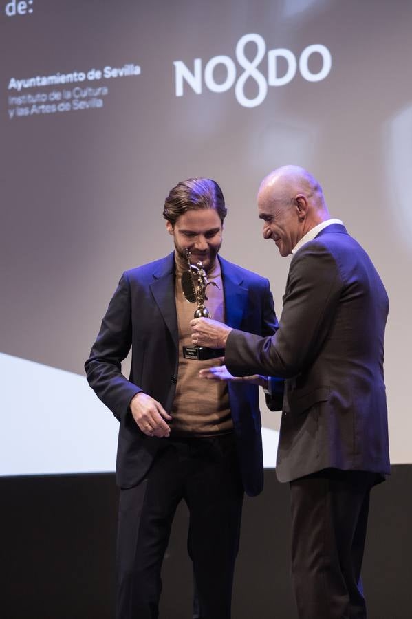 Daniel Brühl recibe el Premio Ciudad de Sevilla, en imágenes